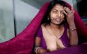 Your Paya bangoli: Buceta na mão se masturbando com força e porra na...