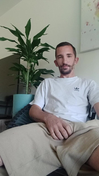 Alexis bondoux: Mladý, který dělá své velké sperma