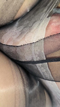 Wylałem Gorącą Spermę Na Czarne Rajstopy I Białe Koronkowe Majtki Skradzione Od Małego Kolegi Z Klasy