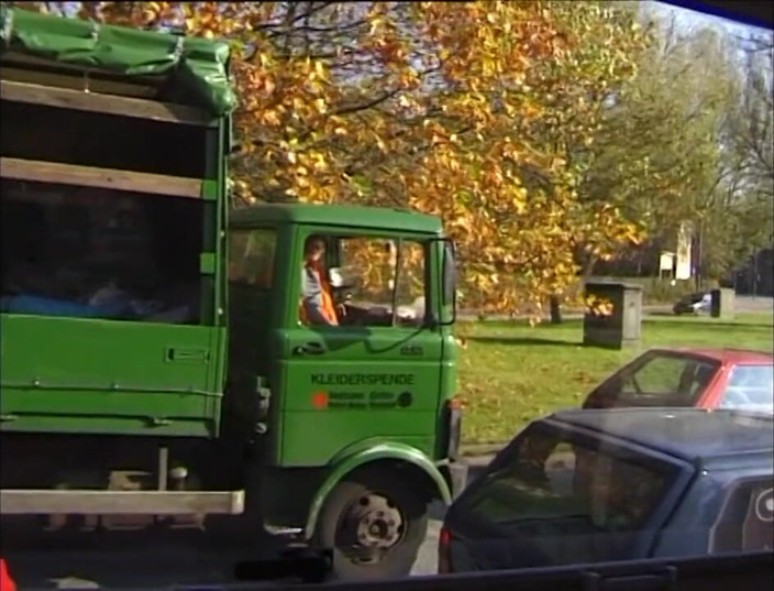 VintageXMovies: Brunettkvinna i flyttbilen