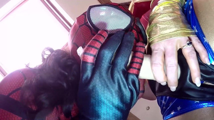 Nylon Xtreme: Missy Charme et Nora Luxia Wonder vs Spidergirl