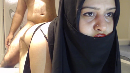 Evelyn Butt: Kejutan kasar dubur dengan seorang wanita tudung yang sudah berkahwin!