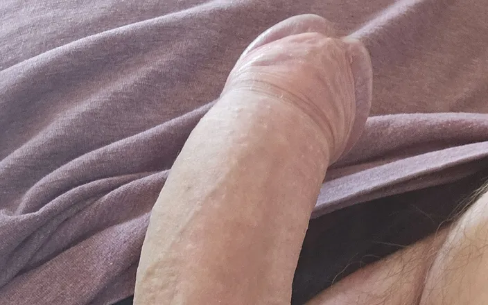 Pellefnatt: Jerks off My Cock on the Couch and Dreams of...