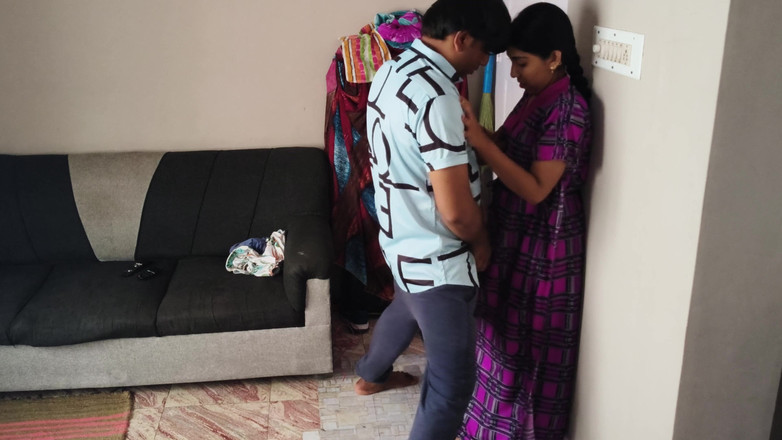 Parizadi: インドのかわいい義理の妹が初めてセックス