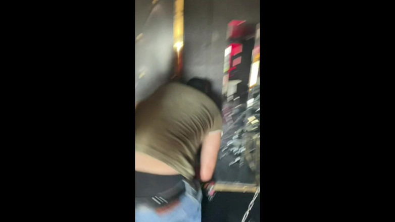 Queen_of_BDSM: 在垃圾桶里！