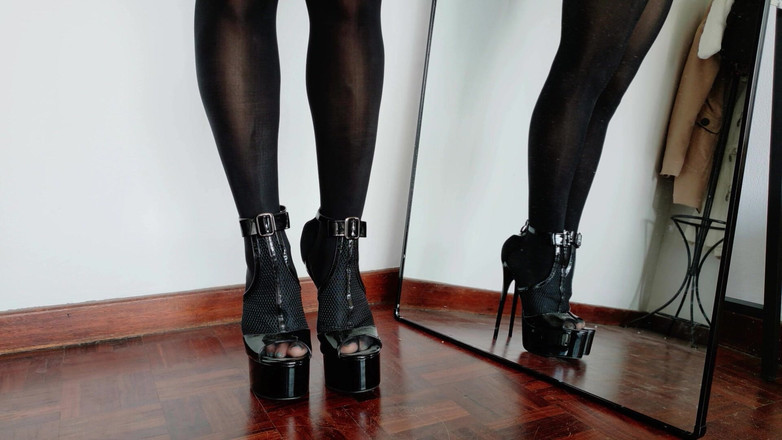 Kinky Lyrical: Quais saltos parecem melhores? Meia-calça preta
