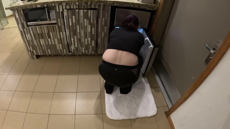 Joe Daddy: Vacation Turns Big Ass Stepmom Into Anal Whore
