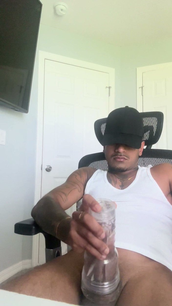 Nando Sinz: Using a Clear Fleshlight and Nutting - Nando Sinz