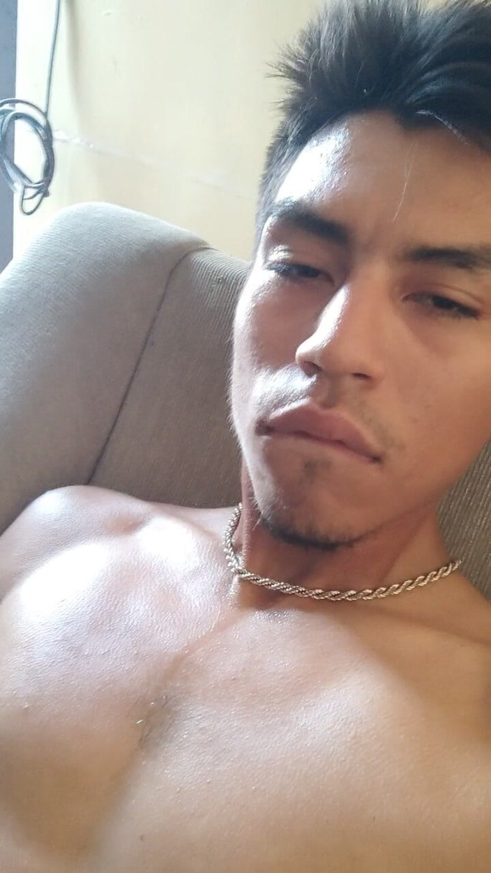 AlexAlejandro13: Vücudumda terliyor