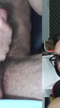 Masturbating Big Penis 4 Minutes, Look at the Face of Pleasure