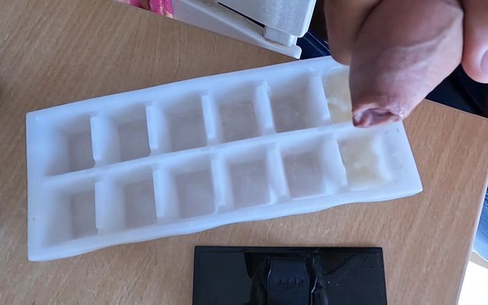 bekycarril: Kami minum campuran air kencing segar dan air mani beku