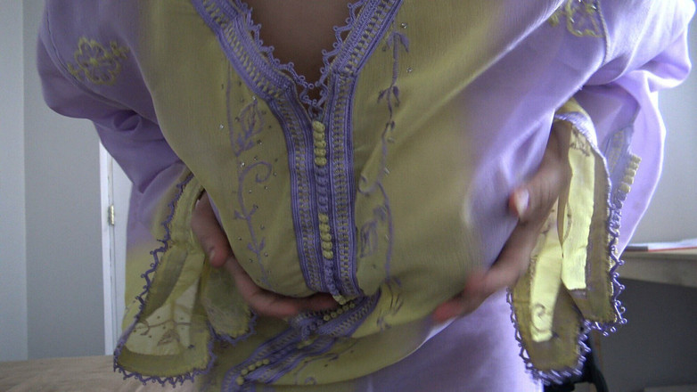 Souzan Halabi: Gadis arab Mesir sharmota lagi asik masturbasi memeknya sampai muncrat