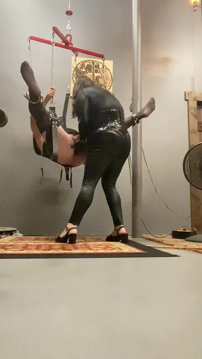 Mistress Scarlet Kiss: Sissy Handsfree memancut pramatang dalam kesucian semasa tambatan dan saya...