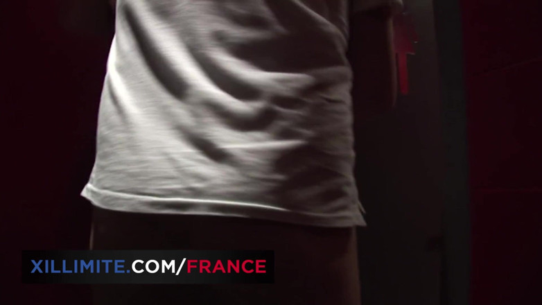 Made In France: Rapid în toaleta unui restaurant