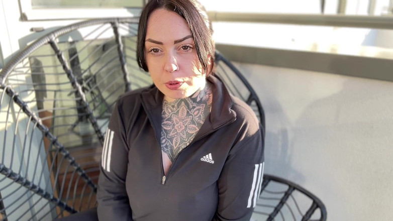 Miss Valentina: Tonton pancutan mani