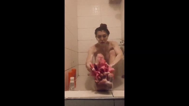 Mistressrola: Trong phòng tắm