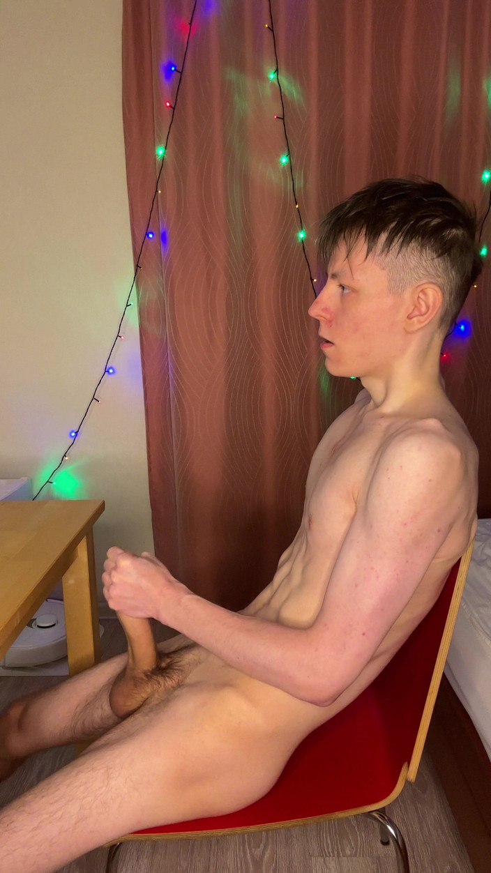 Morflot24: 탱고 정액을 더 세게 만드는 가장 친한 친구를 상상해