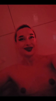 Late Night Red Led Light Therapy + Hot Bubble Bath