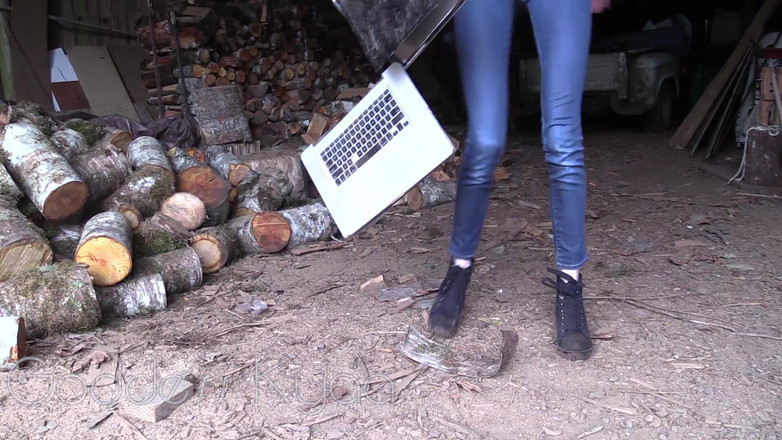 Kyaa Chimera: Ezik dizüstü bilgisayar ezme - özel video