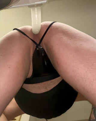 Sweethole: Dildo ride in black g strings