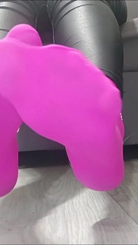 (70) Pembe taytlı ayaklar