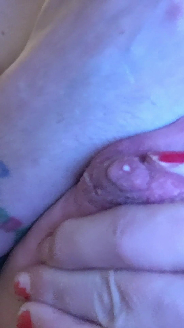 Alexia_mtf: 모유가 마사지기를 찾다