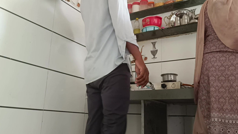 Bhabhi UP: Vui vẻ với Bhabhi Ji trong nhà bếp