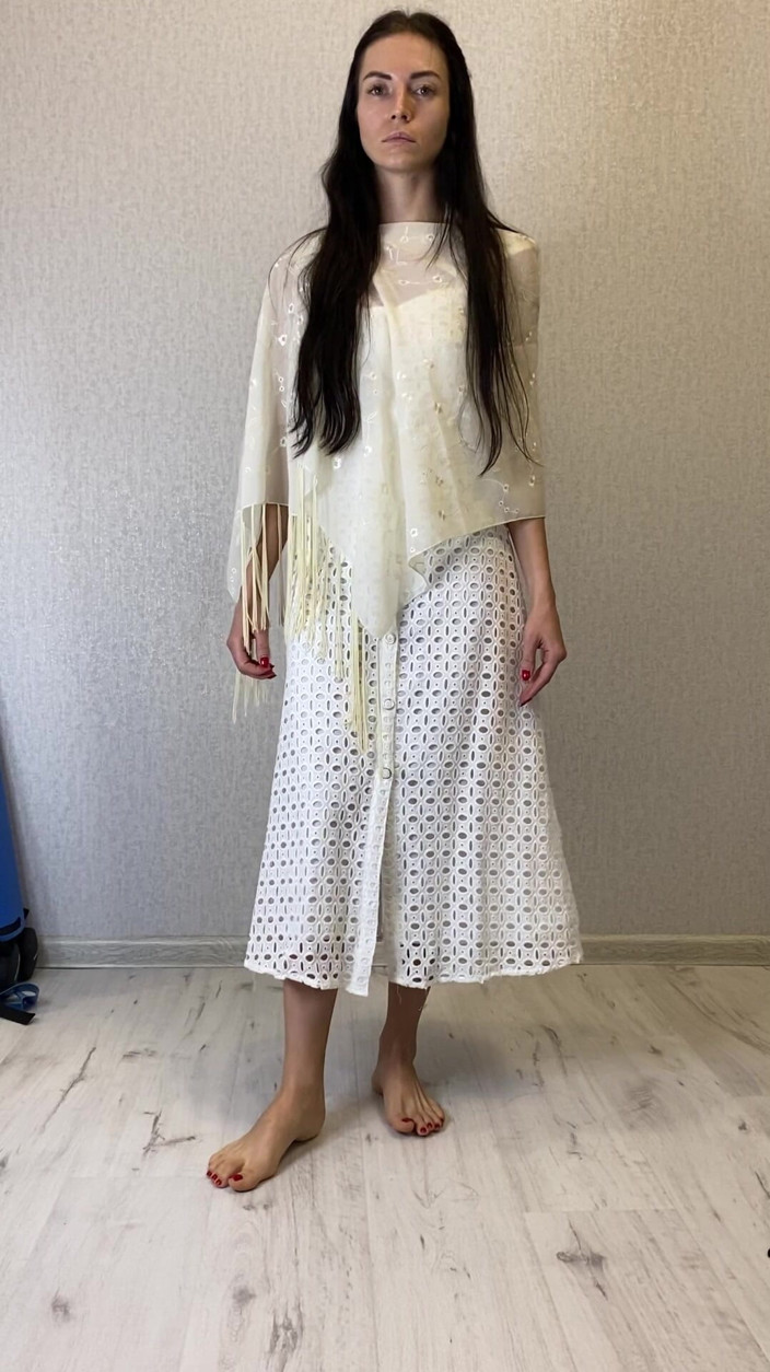 Princess Monica: ฝึกทาสเท้า, ความอัปยศอดสูในห้องน้ํา