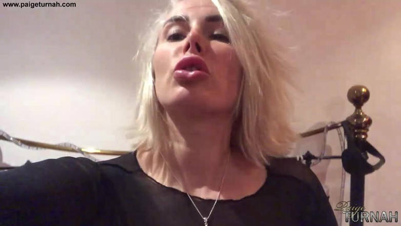 Paige Turnah: Škádlení zadku Time Tease