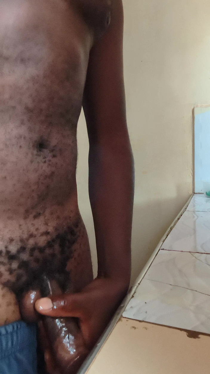 Kenyandick: Solo Boyfriend Jerking His Hard Dick Early in the Morning...