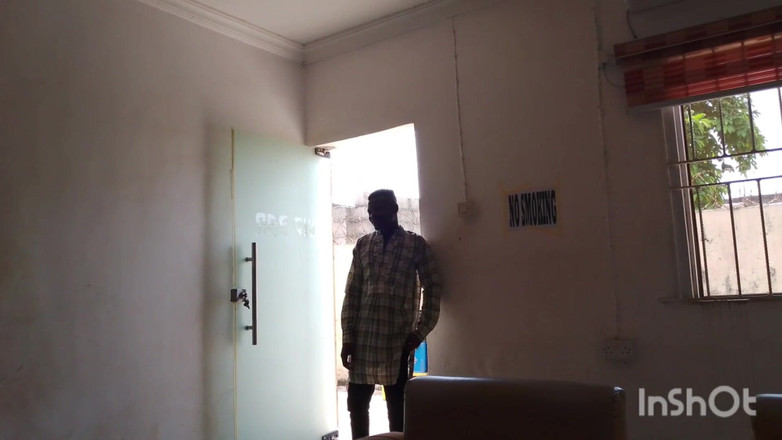 Sex naija 1: Eu a conheci no bar, então começamos a conversar