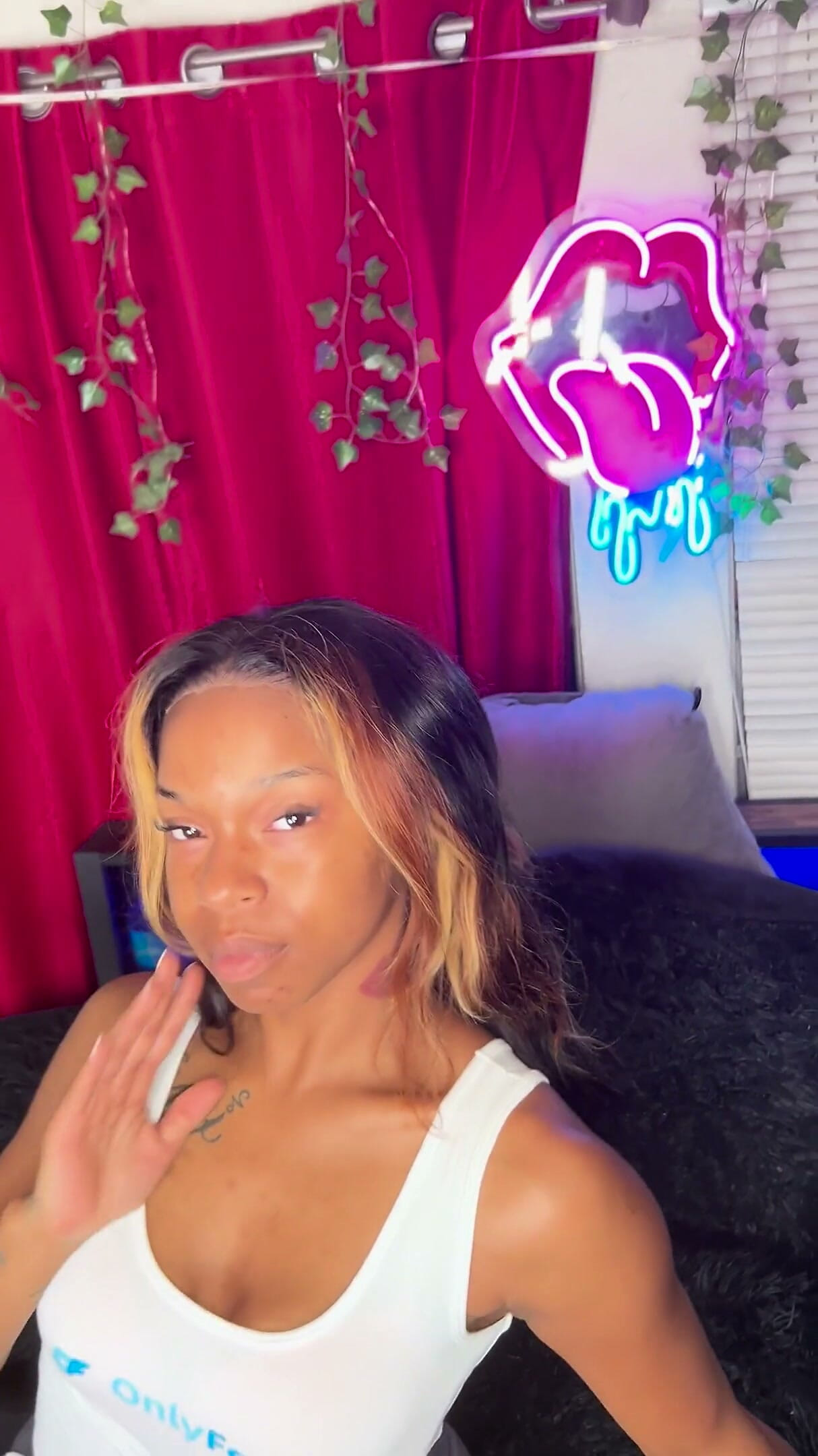 Kimmy Charms Fucked Good on Live