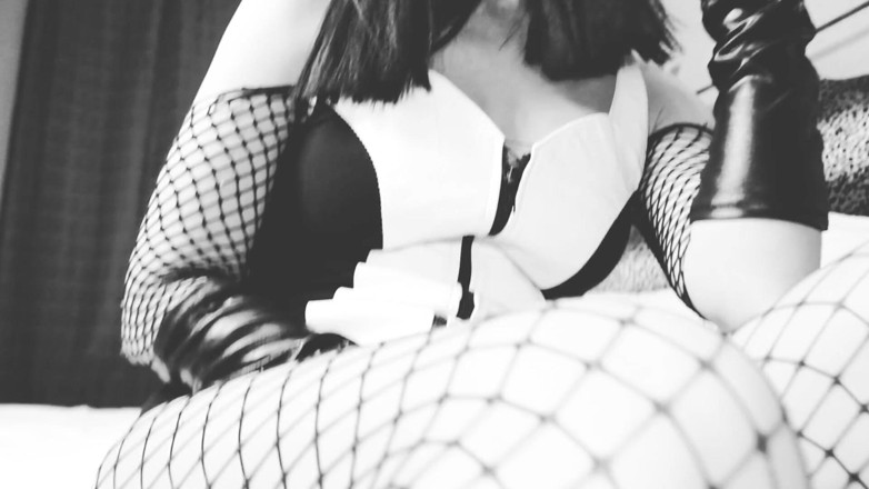 Eva Latexxx: Solo Mistress BDSM strapon BBC latex Milf black white