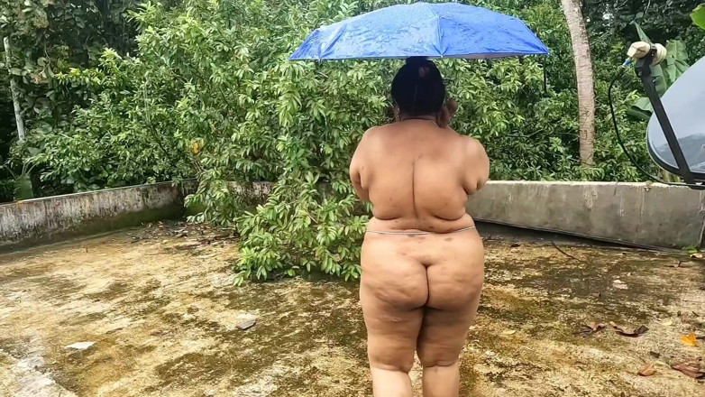Anne Ipe: Beautiful Chubby Girls Getting Naked in Rain Outdoor. Big Boobs...
