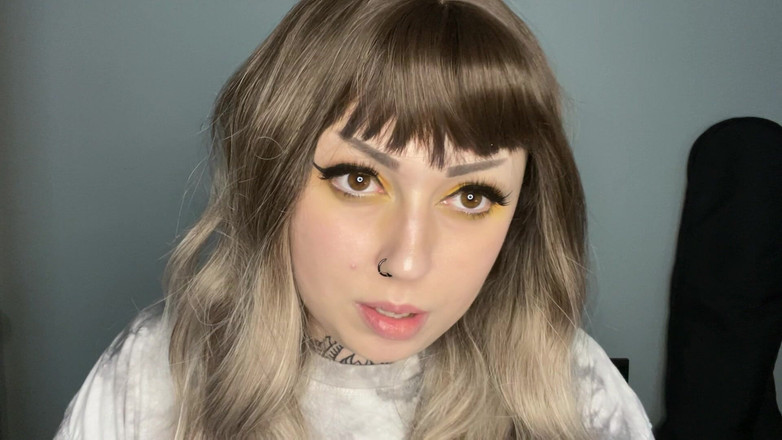 Miss Valentina: You Wanna Meet and Get Beat