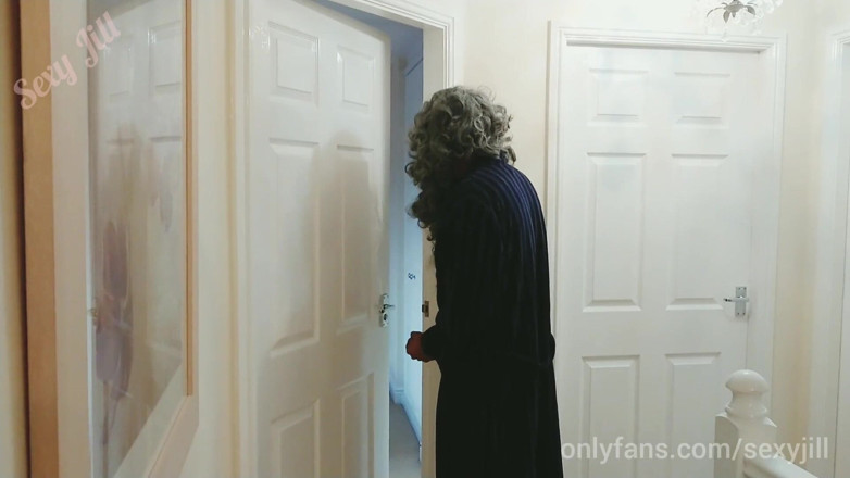 Big Ass Latina: Watching teen step-daughter playing with herself in her bedroom