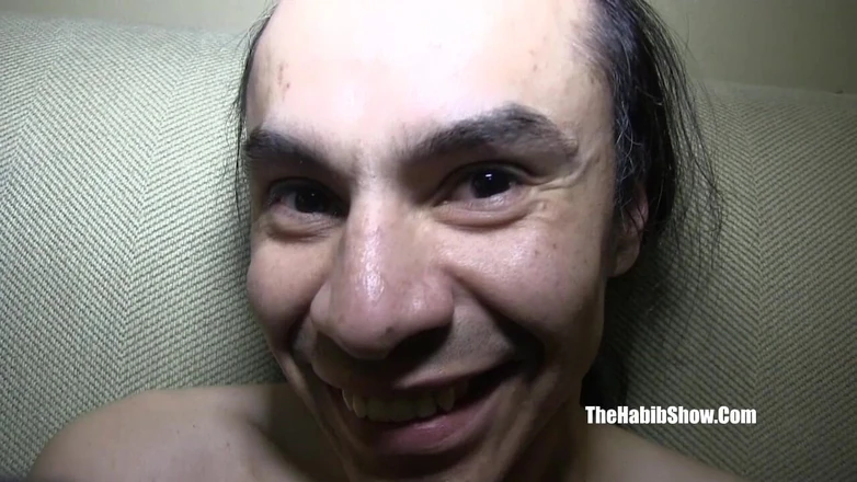 The Habib Show: Pełny film. Asian Threesome.kimberly Chi zostaje zabity przez Macana Man...