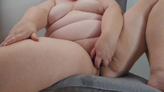 YoungEnglishBBW: Tvrdě se udělala s Clith vibrátorem Úžasné orgasmy s třesoucím se...