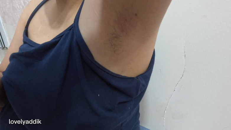 Lovelyaddik: Koltuk altımdaki kıllarımı çıkariyorum
