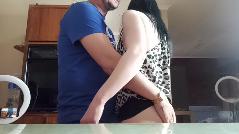 Bigjoefuckalott: Scopo Mia Ragazza in Cucina Prima Di Chiederla Di Sposarla...