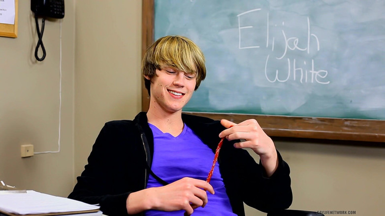 Teach Twinks: На съемочной площадке со сладким Илией