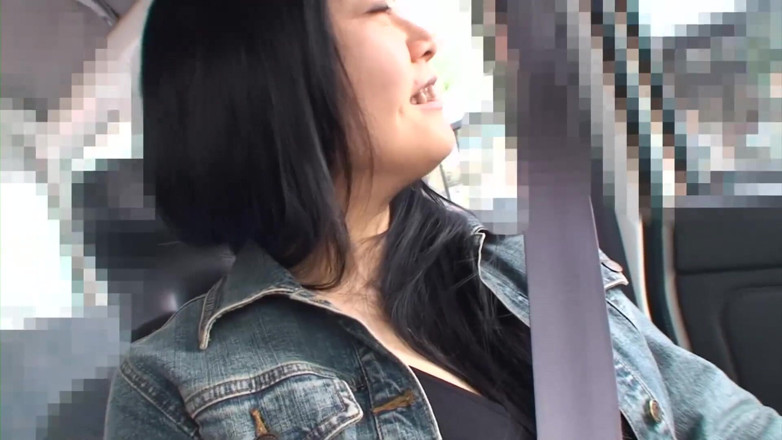 Asian Mature Climax: Awek dijemput dan ditanya untuk melancap
