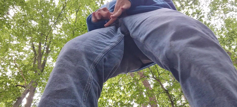 Fucky Boy21: Een verdomde enorme lul in het bos