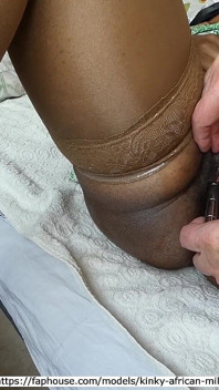 Versaute afrikanische MILF, natursekt 3