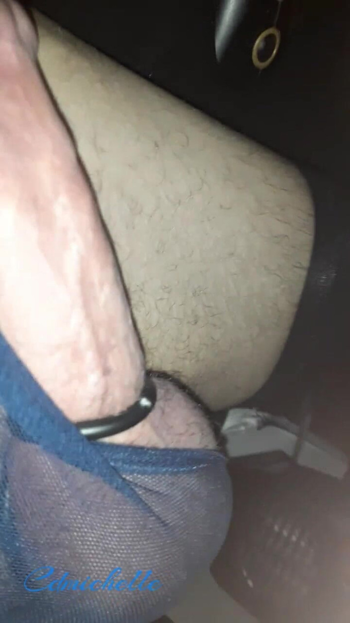 Crossdressers Cd Michelle wearing sexy lingerie: Кроссдрессер Cdmichell Кончает С Большой Порцией Спермы В Синем Одном Боди