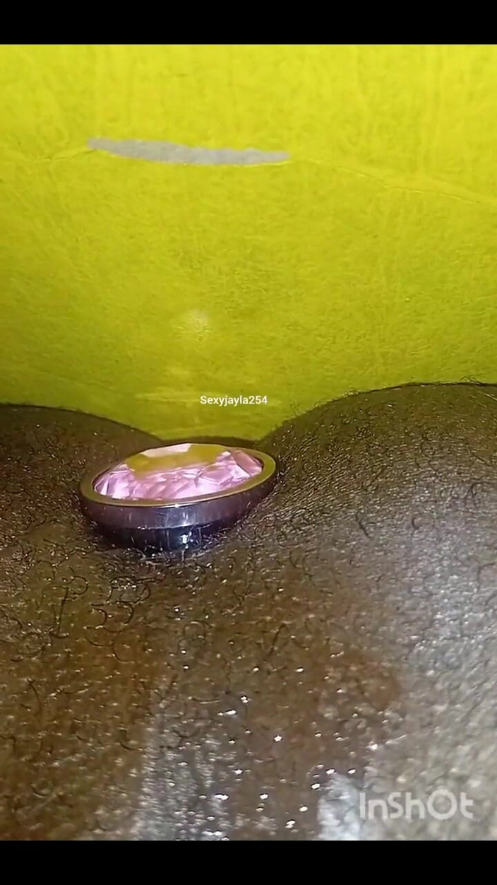 Sexyjayla254: 用我的新肛塞训练我的菊花接受更大的鸡巴