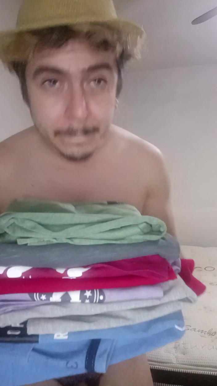 Tabasco Jake: Handsome Guy Folding Laundry Naked