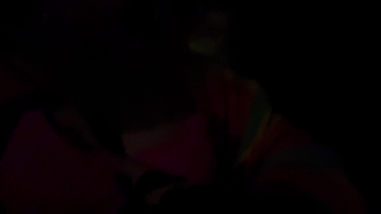 EeveeXo: Trashy clown girl offentlig toalett pissar blinkande och röker