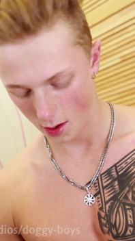 Gym Boy Wanking Out His Cum Load
