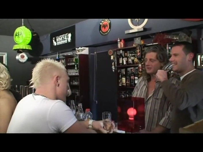 XTime Vod: Sexparty im pub
